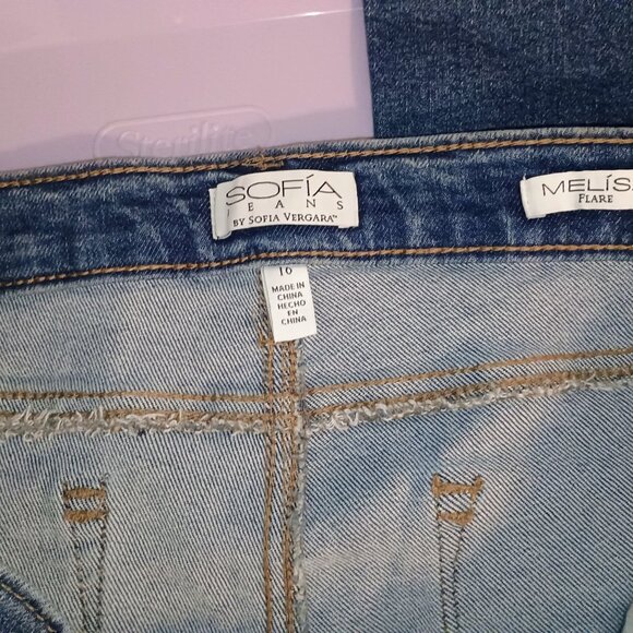 Sofia Jeans size 16 - Picture 3 of 5